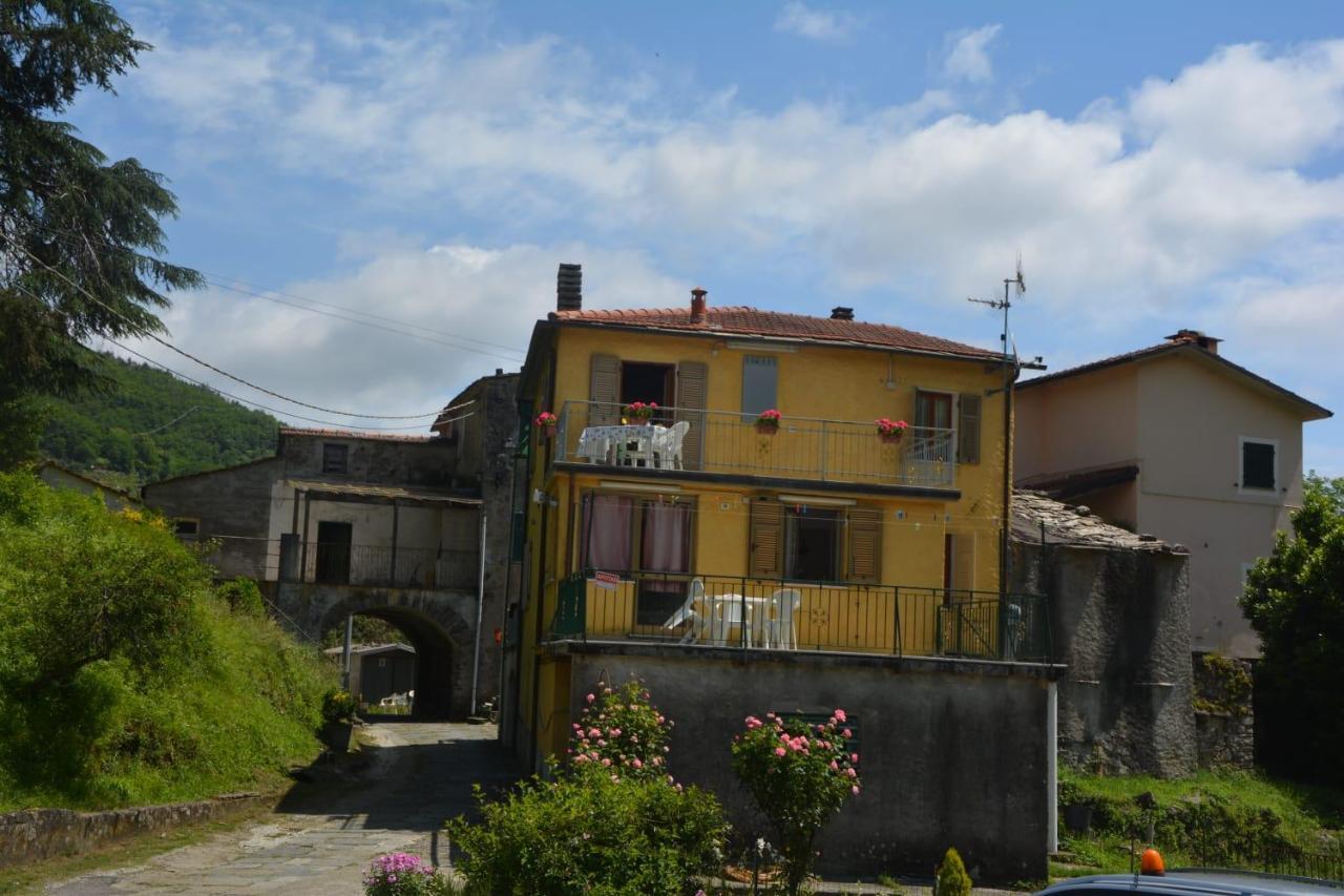 Agriturismo Ghirlanda Norma Rita Carrodano Inferiore Exterior foto